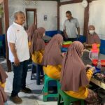 Kegiatan Pengabdian Kepada Masyarakat: Pengolahan Kepiting Beku di Desa Ampekale